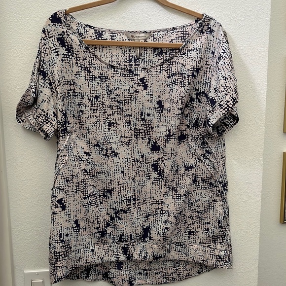 BCBGenerarion Short Sleeve Blouse with fun details - Picture 1 of 7